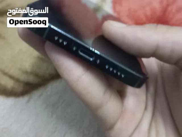 تلفون آيفون 13 برو لون زيتي مساحتو 512 بطاريتو 89 تلفون بجنن ول غلط تلفون بحالة الوكاله ما معو اشي