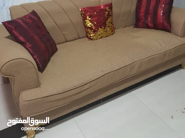 urgent sale new 3 seatr sofa comfort and clean