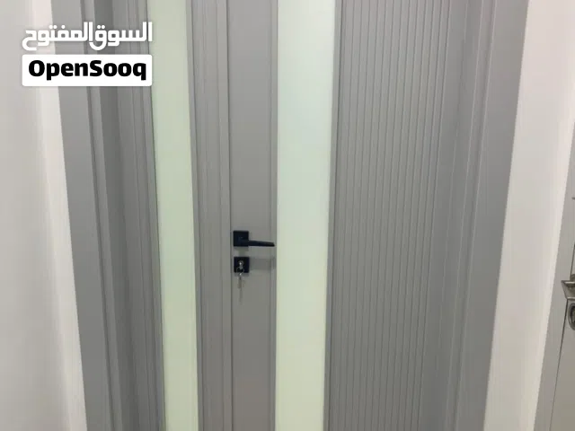 شقة للايجار تشطيب حديث شارع المدرسة الكندية