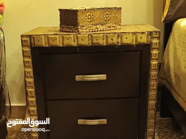 غرفة نوم للبيع شامل ( غرفة نوم كاملة + سجادة + برادي ) والسعر قابل للتفاوض