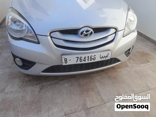 2010 هيونداي افانتي SE