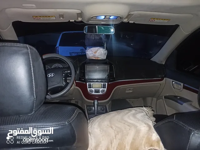 Hyundai Santa Fe SEL Premium in Hadhramaut
