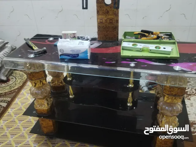 ميز بلازما زجاجي