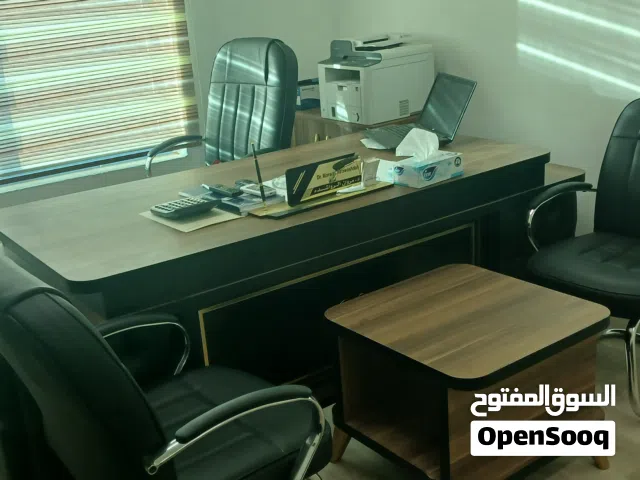 اثاث مكتبي