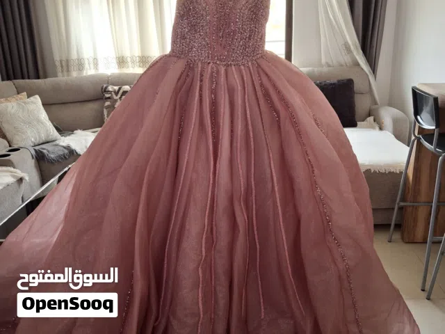 فستان خطبه لبسه واحده للبيع  فستان عرس غير ملبوس جديد  للبيع