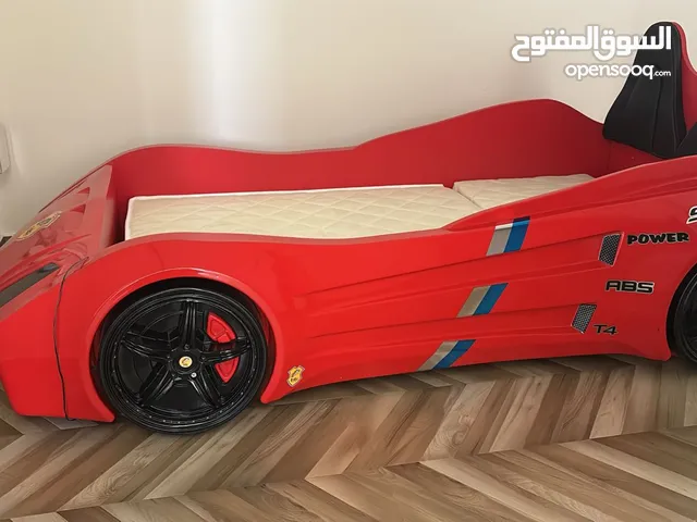 شبريه. جديده استعمال شهر. مع الكهربا و الليت led بدون دوشك. بدون خرابات بدون كسر أبدا نضيف جدا