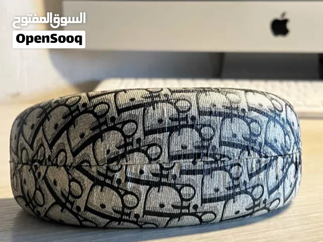 علبه كرستن ديور