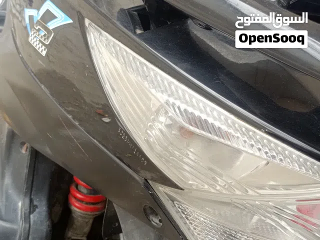 2010 ياماها XMAX