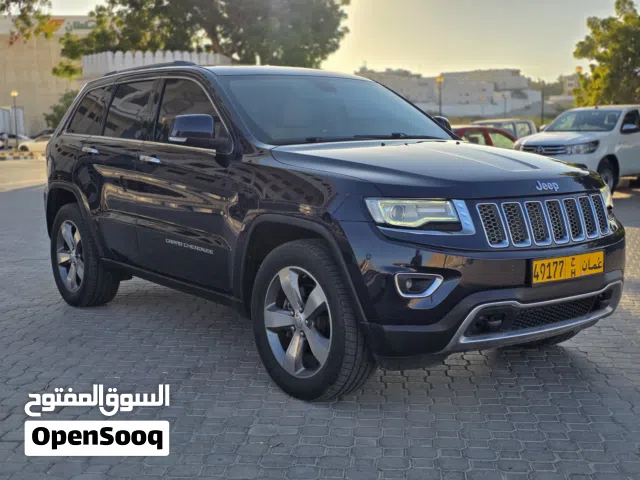 Grand Cherokee 2015 وكالة عمان بحالة ممتازة