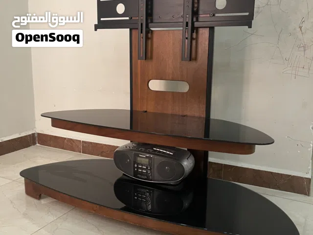 ميز بلازما تعليك نظيف جدا