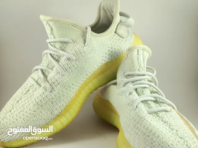 shoes adidas Yeezy Boost