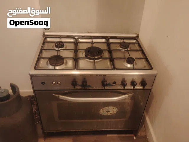 بوتجاز لاجرمينا بحالة جيدة مع اسطوانة غاز