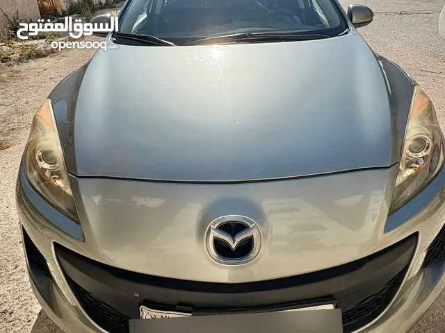 مازدا 3 موديل 2013 اوتوماتيك توب نظافه الفحص مرفق بالصور ... اقتصادية وليست بحاجة اي شيئ