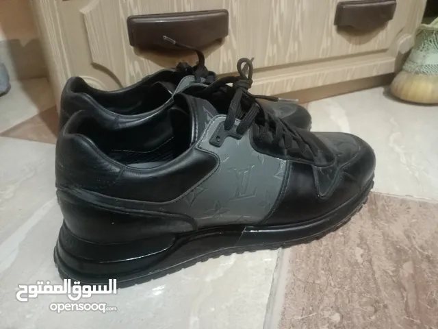 Gucci run away black
