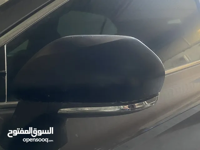 مراية يسار كامري وكاله مستعمل(2018-2024) فيها ليت الاشاره+نقطه عمياء