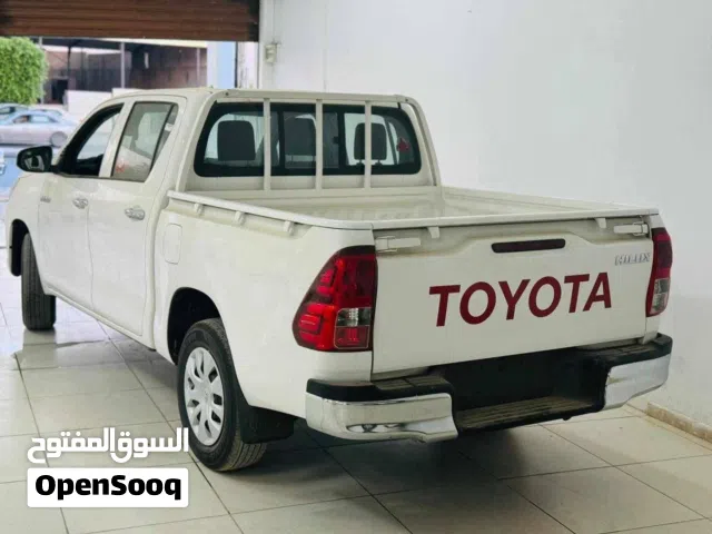2025 Toyota Hilux GL