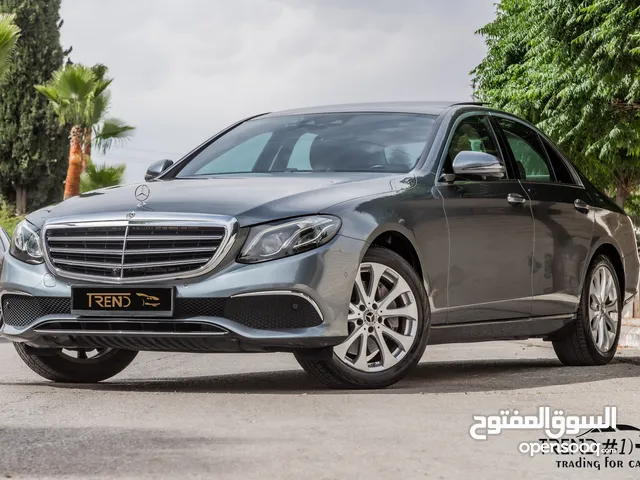 Mercedes E300 2019 Gasoline السيارة مميزة جدا بمواصفاتها و بحالة ممتازة جدا