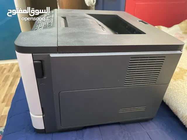 للبيع جهازين جوالات وطابعة نوع ليكس مارك وطقم كنب برتقالي نظيف جدا 4 طقم