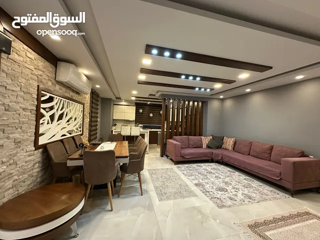 شقه قدس للبيع بسبب السفر