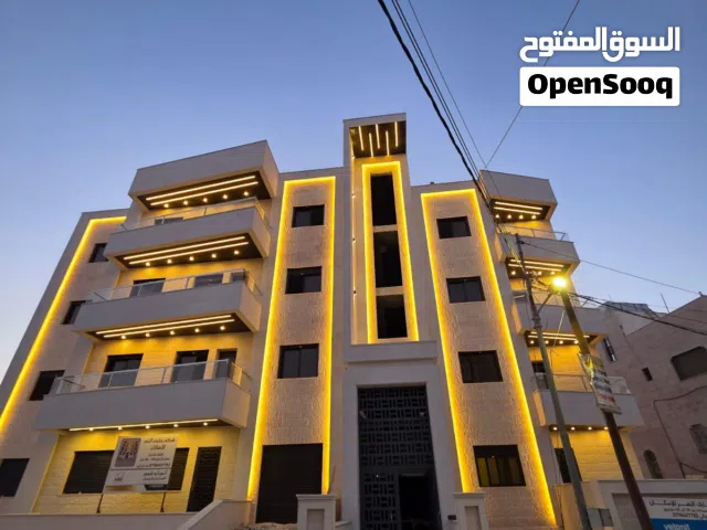 شقه طابق اول للبيع بسعر مميز 54 الف في عدن منطقه فلل بجانب مسجد عثمان بن عفان