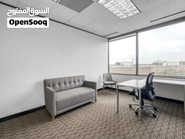 Access professional office space in MUSCAT, Beach One