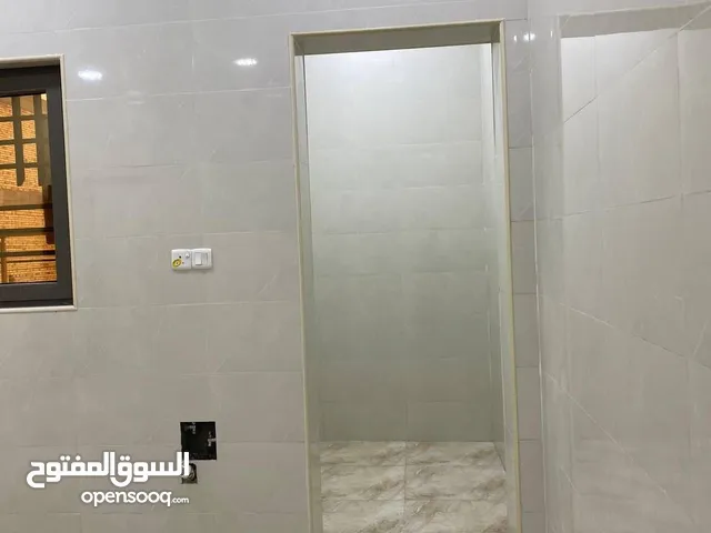 شقة للايجار بياسين خريبط طابق اول