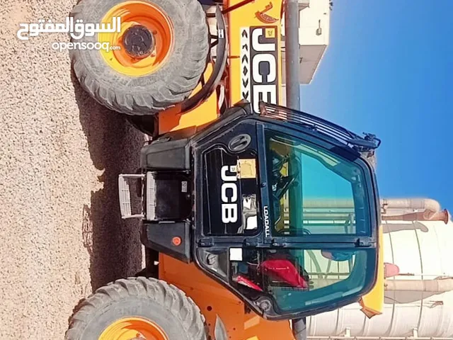 جي سي بي بوم لودر مع عقد العمل