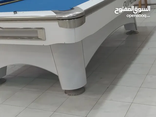 صالة بلياردي وبلايستشن للبيع