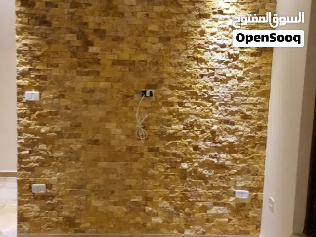 شقه مع روف مميزه... سعر مميز