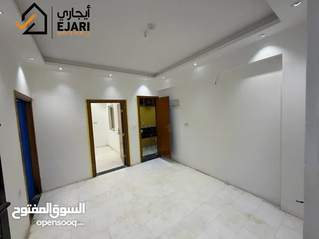 ايجار عياده طبيه منطقه الحارثيه خلف المول مباشر