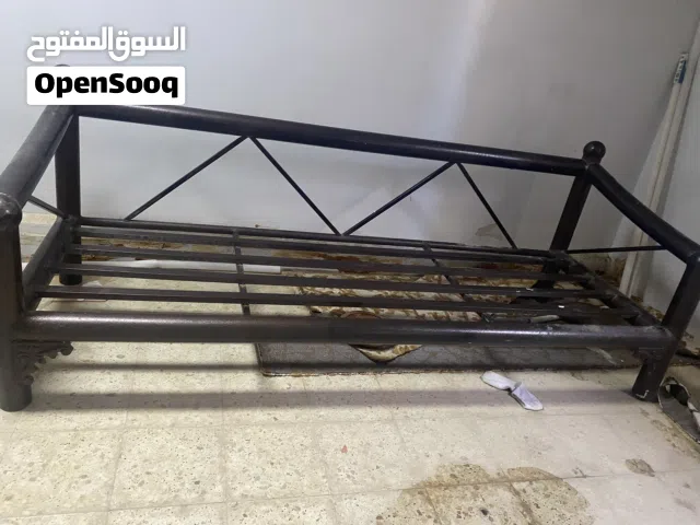 كرسي حديد للبيع