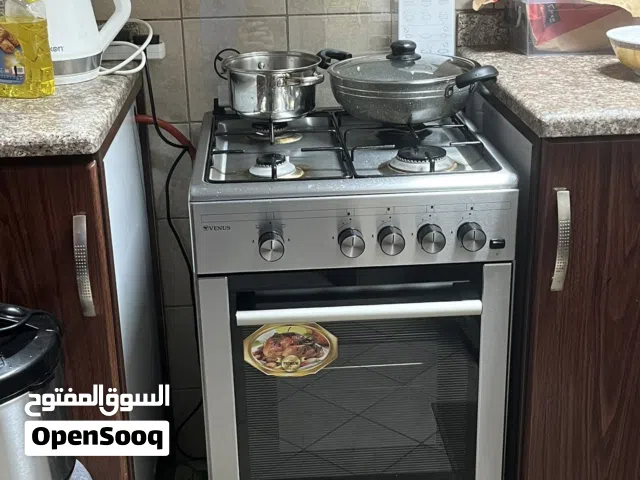 Good oven used for a couple of months with its gas