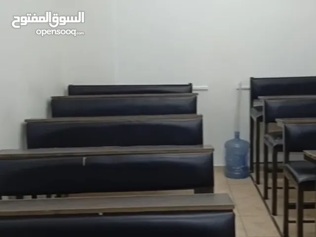 مركز ثقافي للبيع لعدم التفرغ