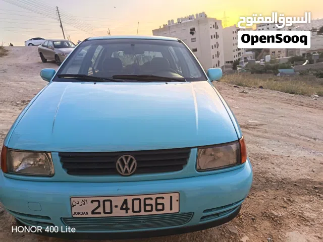 1995 فولكسفاغن بولو Standard