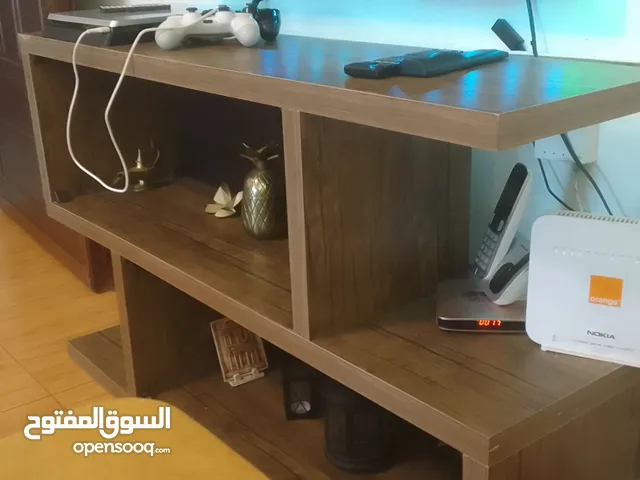 طاولة تلفاز بسعر مغري ومستعجل