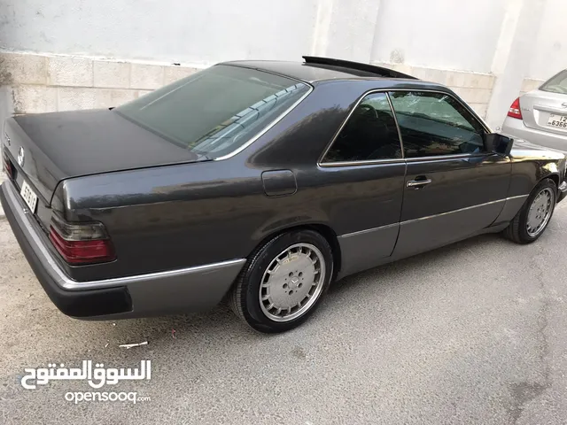 Mercedes Benz E-Class 1993 in Amman