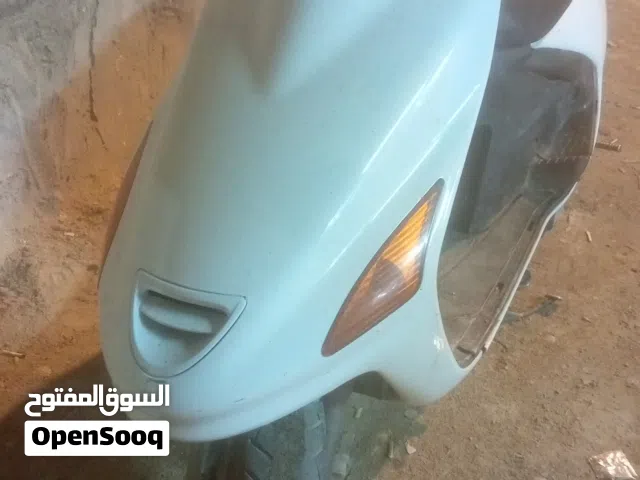 دراجه فراشه مال وكيل اخذتها من محلات سوق البصره شغاله كلشي بيه اشاير سلف كهربأيات دراجه فول نضافه