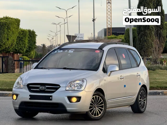 2009 كيا كارينز Luxury