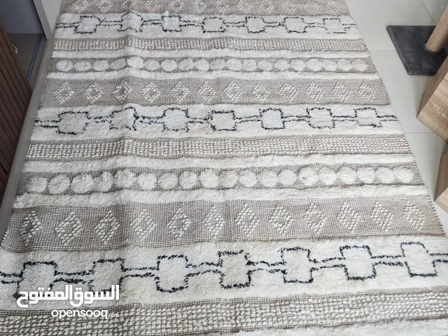 Tufted wool rug 160x230cm