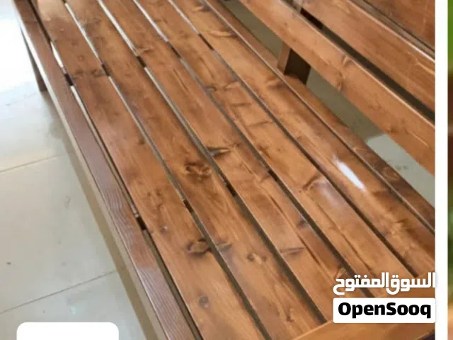 عدد 2 كنبات انتريه بحاله ممتازه مع الكوشيات مقاس كل قطعه 120×70 تقريبا