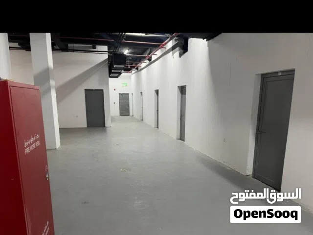 مخازن مساحات مختلفه صناعي