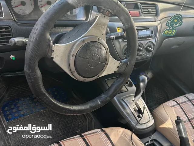 ميتسوبيشي فحص نضيف