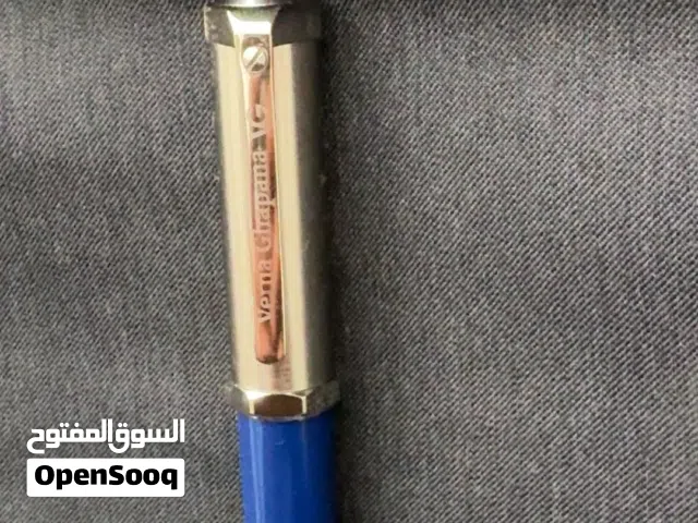 السلام عليكم للبيع قلم فيرنا غابانا قلم سلطاني بولد ازرق