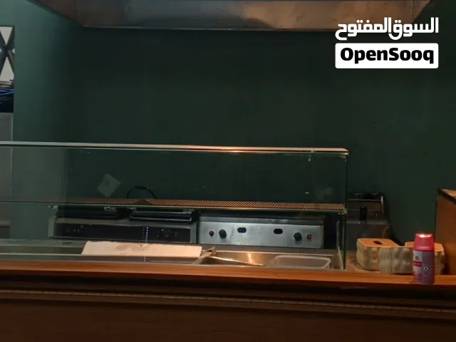 معدات مطعم كاملة للبيع – بحالة جيدة