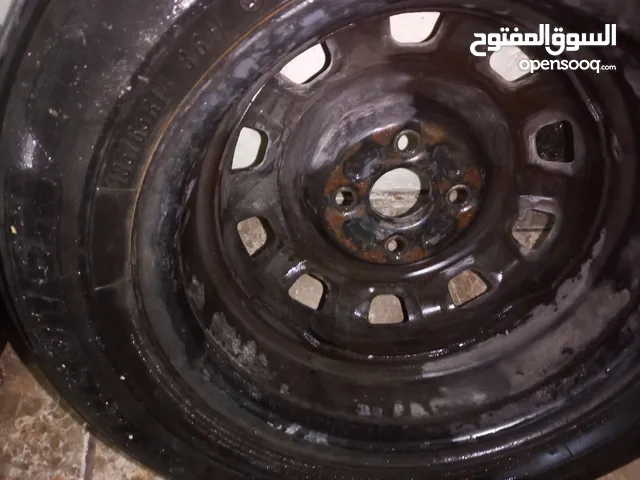 جنط اربع براغي حديد