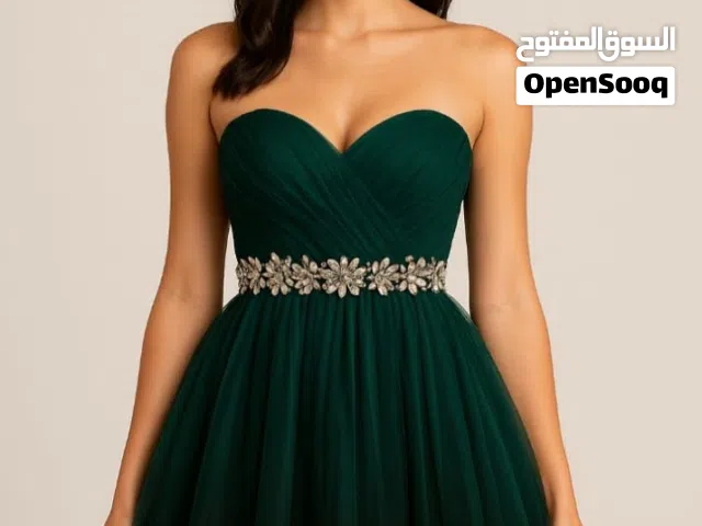 فستان اخضر أنيق تصميم ناعم انثوي