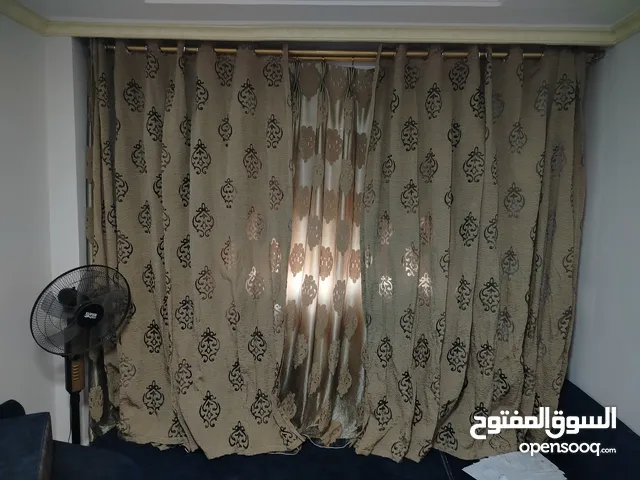 ستاره تفصيل عرض 3ونص متر فصلتها ب80دينار بدي أبيعها 30 لاني غيرت الغرفه