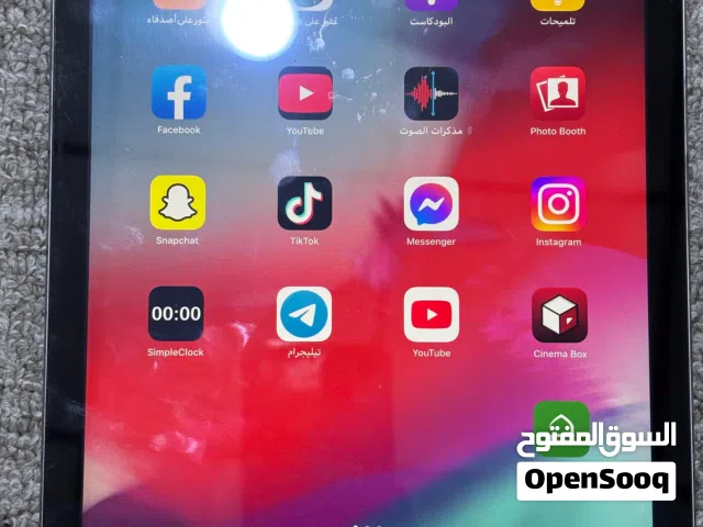 Apple iPad 32 GB in Basra