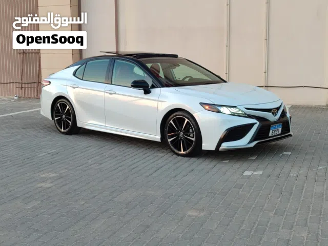 كامري XSE  V6 بانوراما داخل أحمر وكاااالة حادث بسيط وبدون خروج إرباج فرصة ذهبية