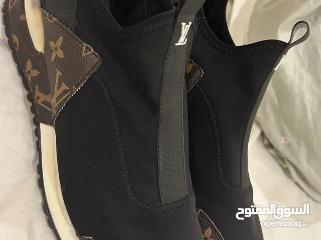 LOUIS VUITTON shoes
